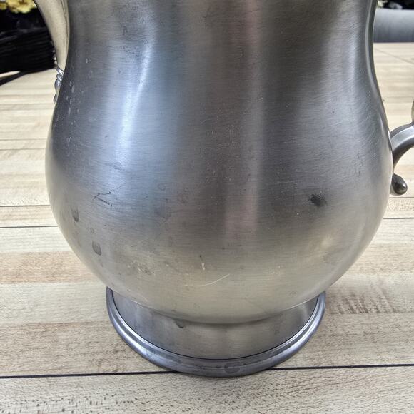 Vintage Oneida Heirloom Handled Pewter Pitcher 7” Height Heritage Old Money - Picture 2 of 11